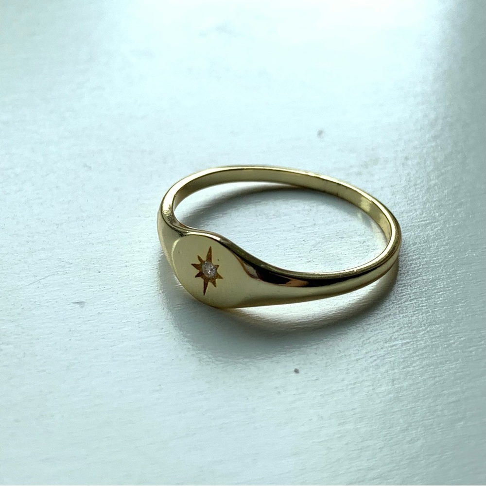New Starburst Signet Minimalistic Gold Tone Ring